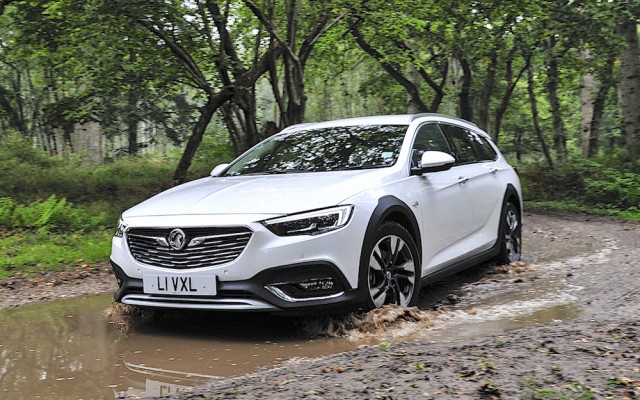 First drive: Vauxhall Insignia Country Tourer. Image by Vauxhall.