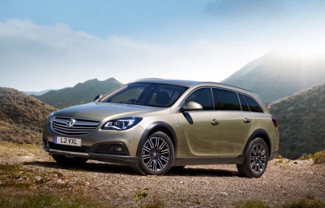 Insignia goes off-road. Image by Vauxhall.