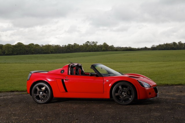 Retro drive: Vauxhall VXR220. Image by Vauxhall.