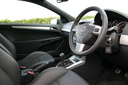 2005 Vauxhall Astra Sport Hatch SRi. Image by Shane O' Donoghue.