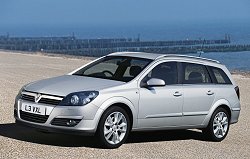 2004 Vauxhall Astra Sport Hatch with Panorama windscreen. Image by Vauxhall.