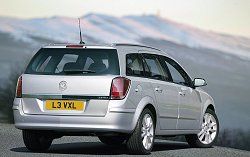 2004 Vauxhall Astra Sport Hatch with Panorama windscreen. Image by Vauxhall.