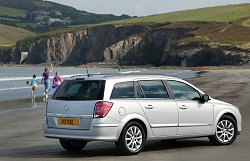 2004 Vauxhall Astra Sport Hatch with Panorama windscreen. Image by Vauxhall.