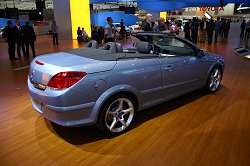 2005 Vauxhall Astra TwinTop. Image by Shane O' Donoghue. Click here for a larger image. 2005 Vauxhall Astra TwinTop. Image by Shane O' Donoghue.