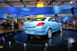 2005 Vauxhall Astra TwinTop. Image by Shane O' Donoghue. Click here for a larger image. 2005 Vauxhall Astra TwinTop. Image by Shane O' Donoghue.