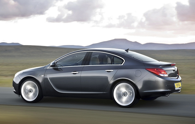 Vauxhall Insignia signs on. Image by Vauxhall.