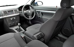 2005 Vauxhall Signum CTDi. Image by Vauxhall.