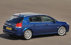 2005 Vauxhall Signum CTDi. Image by Vauxhall.