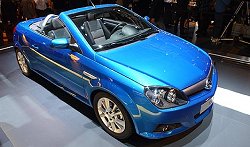 2004 Vauxhall Tigra. Image by www.salon-auto.ch.