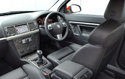 2007 Vauxhall Vectra Estate VXR. Image by Vauxhall.