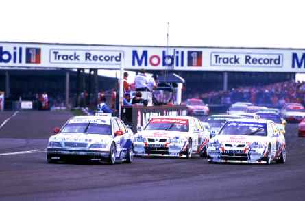 Rydell leads Leslie and Aiello away at the start - soon to be caught!