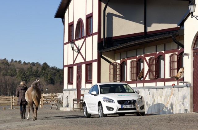 Volvo's fast charger. Image by Volvo.