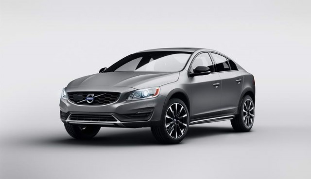 Volvo S60 is first 4x4 saloon. Image by Volvo.