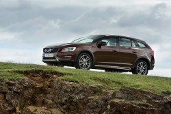 2015 Volvo V60 Cross Country. Image by Volvo.