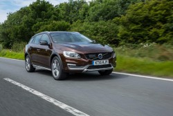 2015 Volvo V60 Cross Country. Image by Volvo.