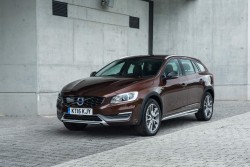 2015 Volvo V60 Cross Country. Image by Volvo.