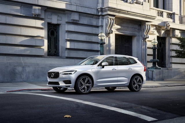 Shock: new Volvo XC60 is safe. Image by Volvo.