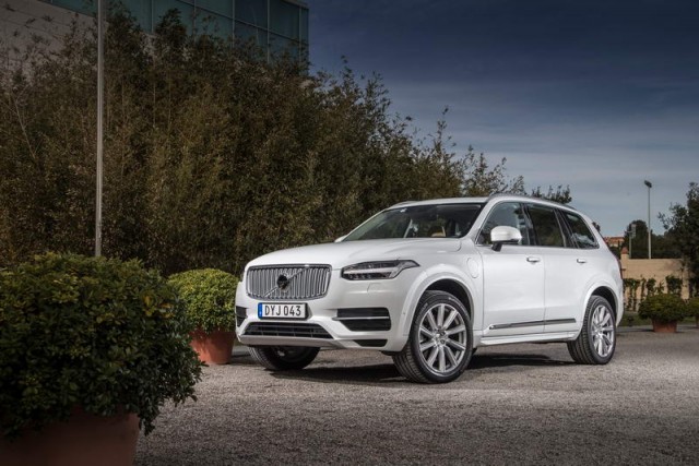 Volvo cuts consumption and emissions on XC90 hybrid. Image by Stuart Price.