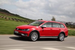 2015 Volkswagen Golf Alltrack. Image by Volkswagen.