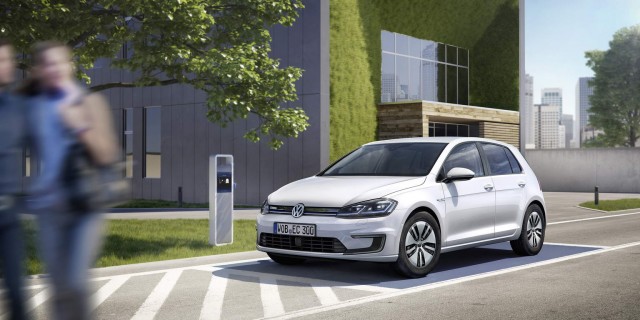 Updated e-Golf gets longer range. Image by Volkswagen.