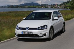 2014 Volkswagen Golf GTE. Image by Volkswagen.