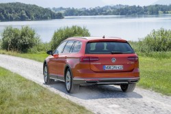 2015 Volkswagen Passat Alltrack. Image by Volkswagen.