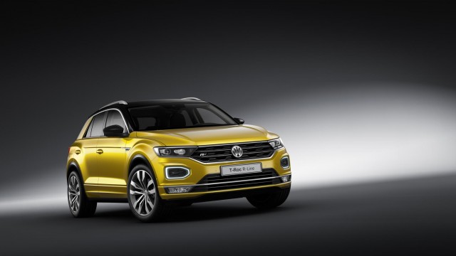 Volkswagen adds R-Line trim to T-Roc and Tiguan Allspace. Image by Volkswagen.