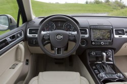 2015 Volkswagen Touareg. Image by Volkswagen.