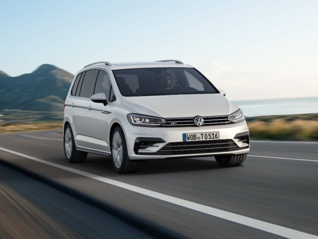 Volkswagen Touran gets R-Line range-topper. Image by Volkswagen.