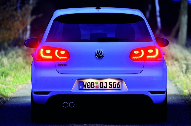 Golf LEDs are leading light. Image by VW.