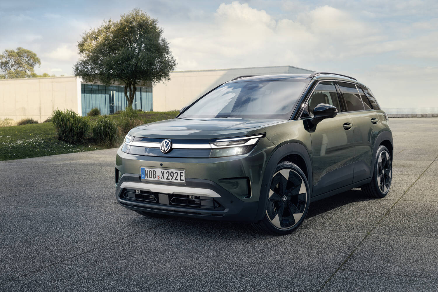 VW ID. Cross revealed as �25,000 electric SUV. Image by Volkswagen.