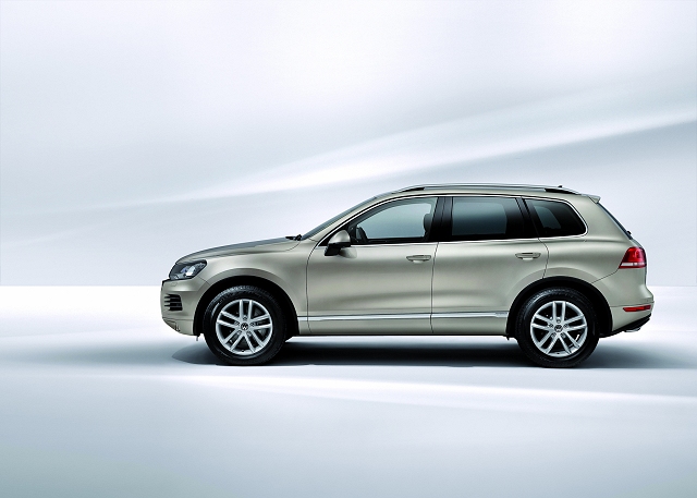 New VW Touareg arrives. Image by VW.