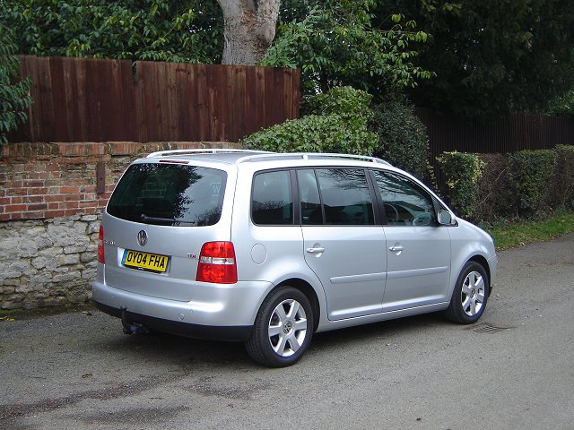 2004 VW Touran review. Image by James Jenkins.